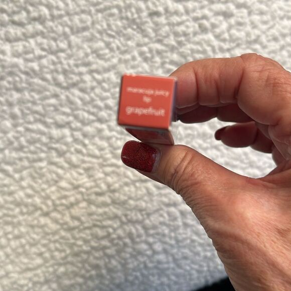 Tarte Maracuja Juicy Lip in Grapefruit NIB - Picture 2 of 4